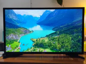 شاشة تلفزيون سامسونج N5300 مقاس 32 بوصة مستعمل للبيع