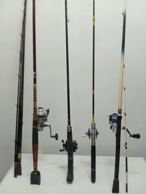 سنارة صيد سمك fishing ماكينه صيد دايوا قوه 1500 وقصبه كورى 2.40 صلابه 40 كربون بحاله ممتازه