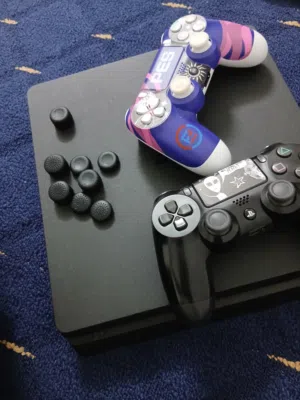 بلايستيشن 4سليم مستعمل اقرأ الوصف