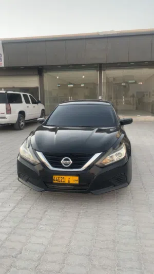 Used Nissan Altima in Dhofar