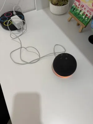 للبيع جهاز أليكسا (Amazon Echo) بحالة ممتازة (مواصفاته بالوصف)