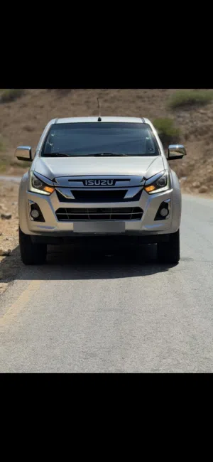 Used Isuzu D-Max in Ajloun