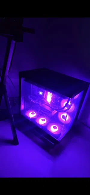RTX 5070 + Core Ultra 7 + 32GB DDR5 + 1.5TB SSD