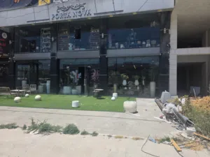 محلات للايجار عدد ثلاثه