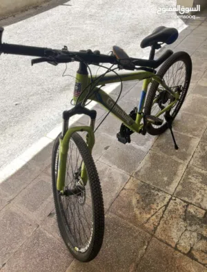 بسكليت أمريكي crown king جنط 26 نظيف بالصلاة على النبي مع اكسسواراته