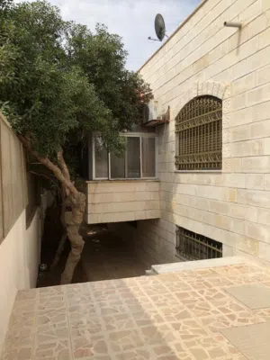 منزل على ارض 500 متر في اليادورة للبيع