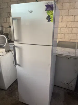 ثلاجة منزليه نوع بيكو شغاله مية بالمية انفيرتر ماتور الاصلي مختوم تبريد وتجميد ممتاز فحص ثلاجه براد