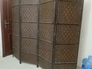 حاجز مستعمل بحالة ممتازة لشراء واتس آب فقط