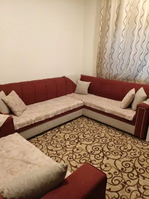 اثاث للبيع بحالة ممتازة