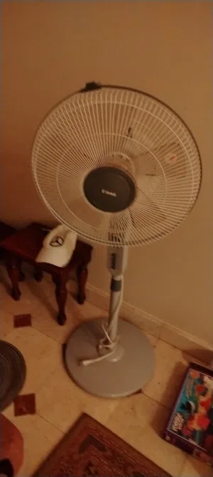 مروحه  ارضيه مع قاعده  استخدم شهر  بحاله الوكاله