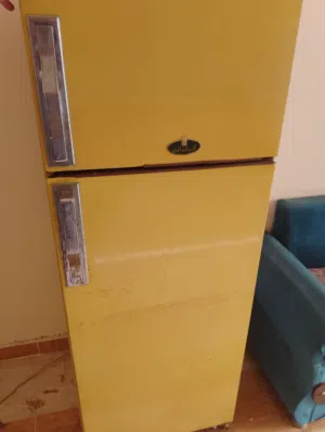 تلاجه كريازي 14قدم بحالة الشركه