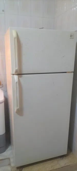 ثلاجه جيبسون  معطله للبيع