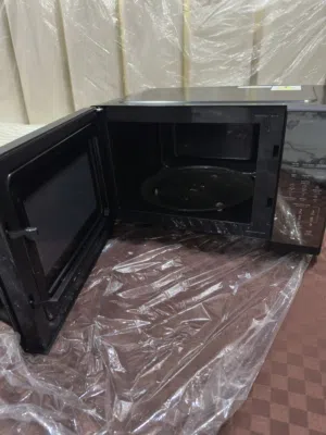 For sale toshiba microwave fully new condition 25L 30bd an negotiable