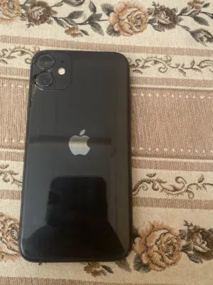 Apple iPhone 11 64 GB in Al Ain