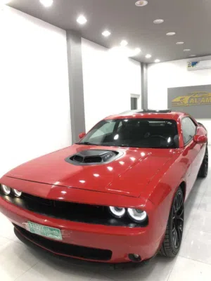 دودج تشالنجر RT SHAKER موتر قمه في النظافه للبيع فقط موتر أموره طيبه كل الزوايد الي عليه وكاله