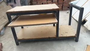 ‏أثاث كمبيوتر ‏.‏ مستعمل‏1