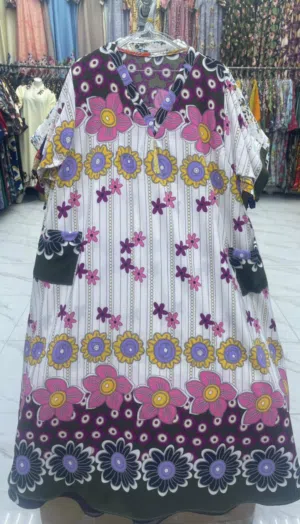 جلابيات وطرح وملابس نسائية