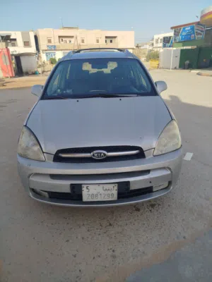 Used Kia Carens in Tripoli