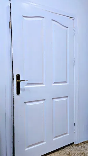 ابواب خشب مستعجل عدد 4