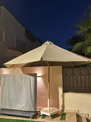 شمسية للبيع