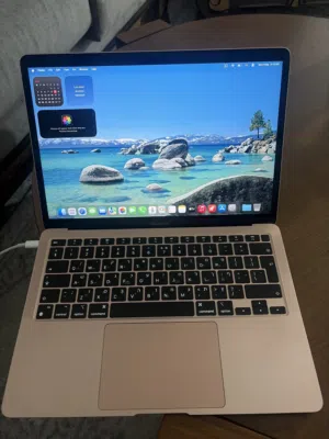 Apple MacBook Air m1 8G Ram 256 SSD Hard Disk screen 13.3 inch battery 87%
