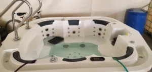 جاكوزه 6 مقاعد مدفئه عرض لمدة 48 ساعه بسعر مغري