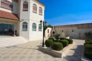 فيلا مميزه للبيع على طريق المطار - Luxury Villa for sale (Airport Road)