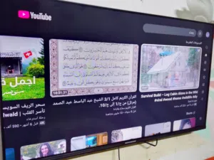 شاشة رويا رحماني حجم 43 جديدة صار شهر من اخذتها الضمان موجود مع ريمونت وستاند تعليك بدون كارتون
