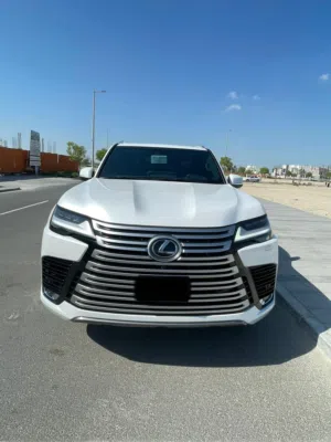 لكزس LX600