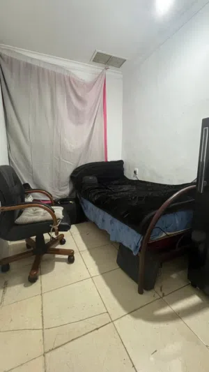 غرفة صغيرة  للايجار في ميدان حولي