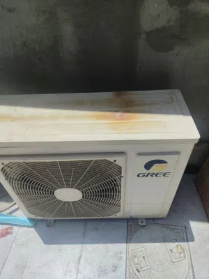 قطعة خارجية طن ونص كامله للبيع