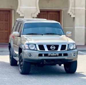 نيسان بترول فتك سوبر سفاري موديل 2019 جير أوتوماتيك بحالة الوكالة
