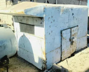 صندوق/ قفص حديد لدباب مكشوف مستعمل بحالة جيدة للبيع