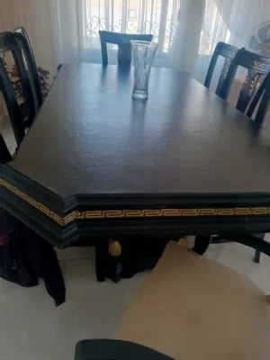 طاوله سفره بحاله جيده للبيع