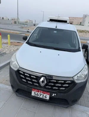 فرصة ذهبية لاصحاب البرزس  للبيع سيارة رينو خليجي ، نظييفة  موديل 2022 ماشية 140 الف فقط