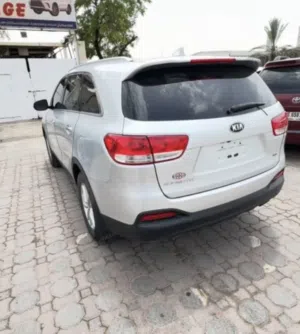 Used Kia Sorento in Ajman