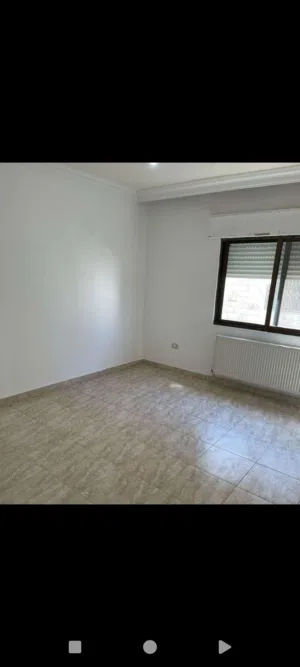 الجندويل ـ شقه فارغه للايجار جاهزه للسكن