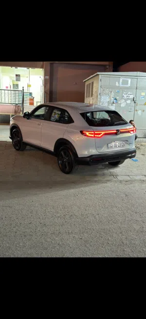 اتش آر في للبيع شرط الفحص بالكامل