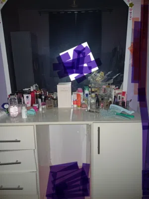 تسريحه مع ادراج ومراي