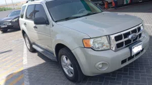 FORD ESCAPE 2008 FULL OPTION 4*4