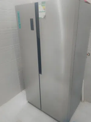 ثلاجة للبيع جديدة استخدام سنه
