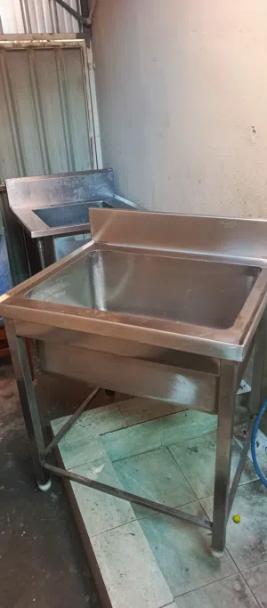 TOP GRADE SS 304 Kitchen Sink For Sale.