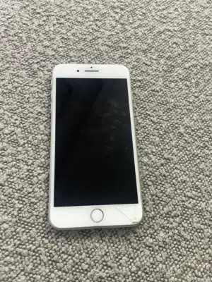 Apple iPhone 8 Plus 64 GB in Al Batinah