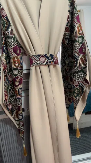 بشت للبيع فري سايز