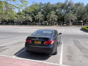 لكزس ES350 للبيع سياره ممتازه استخدام يومي
