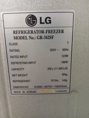 ثلاجة LG بحالة جيدة للبيع