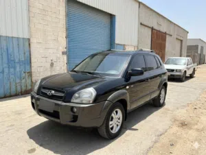 للبيع: توسان 2006 تماتيك ديزل 4 بسطون فريمات كهربا بودي بلد مكينه واسبيت مضمون ع الشرررط ، مجمرك مره