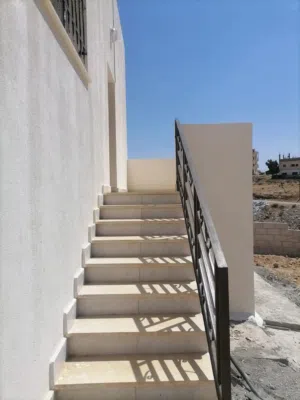 500 m2 2 Bedrooms Townhouse for Sale in Zarqa Al Sukhneh