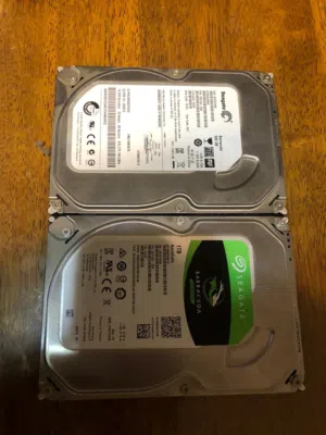 هاردات كمبيوتر 1TB و500GB بحالة ممتازه للبيع