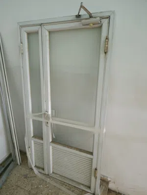 باب المنيوم للبيع